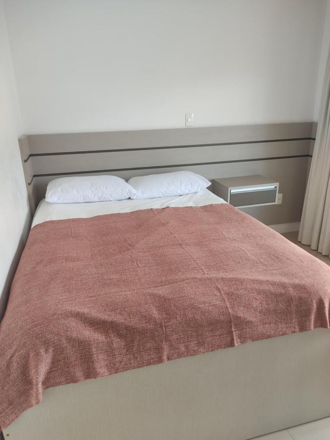 Residencial Maristela Apartment Бомбиняс Екстериор снимка